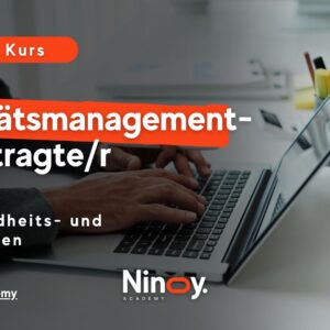 Online-Ausbildung Qualitätsmanagementbeauftragte QMB im Gesundheitswesen Laptop
